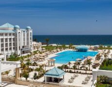 Descubre la elegancia y comodidad del Hotel Concorde Les Berges du Lac en Túnez