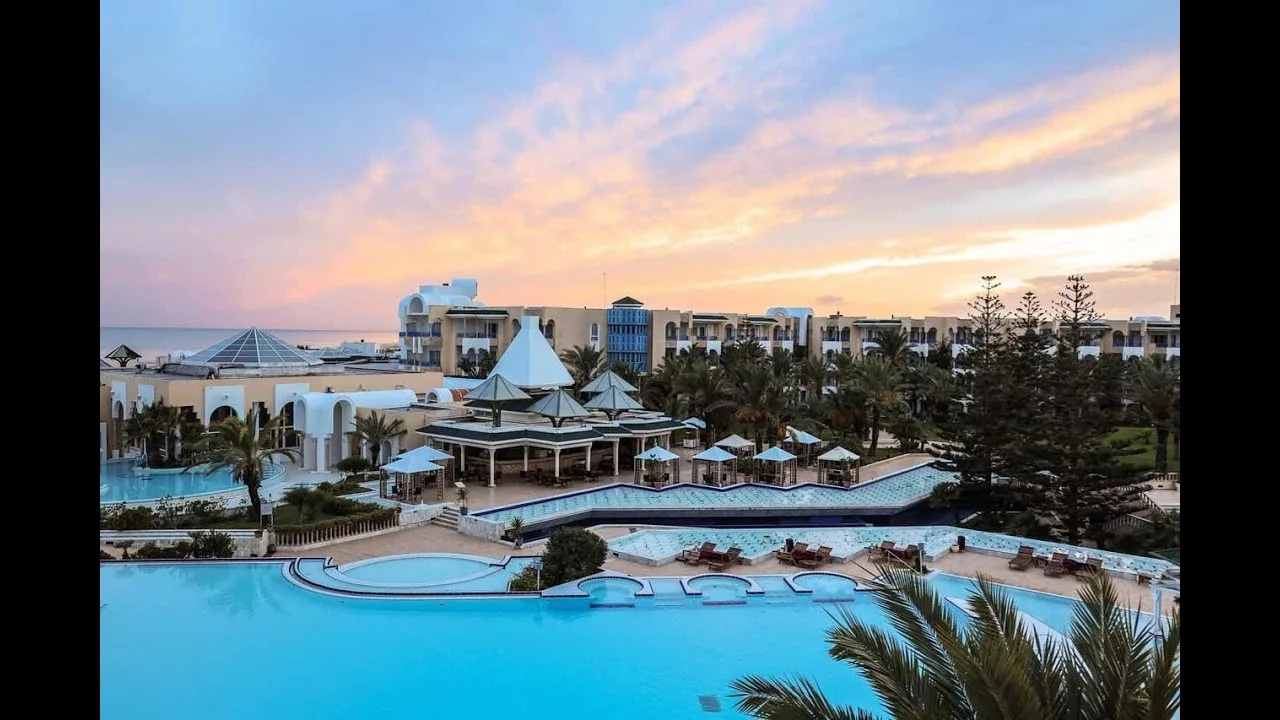 Descubre la elegancia y el lujo en el Hotel Hasdrubal Thalassa & Spa Yasmine Hammamet en Túnez