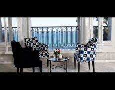 Descubre la elegancia y encanto del Hotel La Villa Bleue en Sidi Bou Said, Túnez